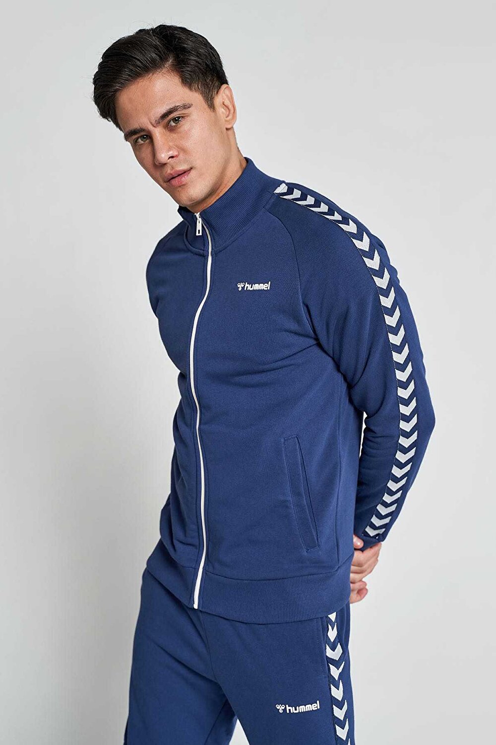 Salbator Fermuarli Sweatshirt Erkek Tum Urunler Hummel