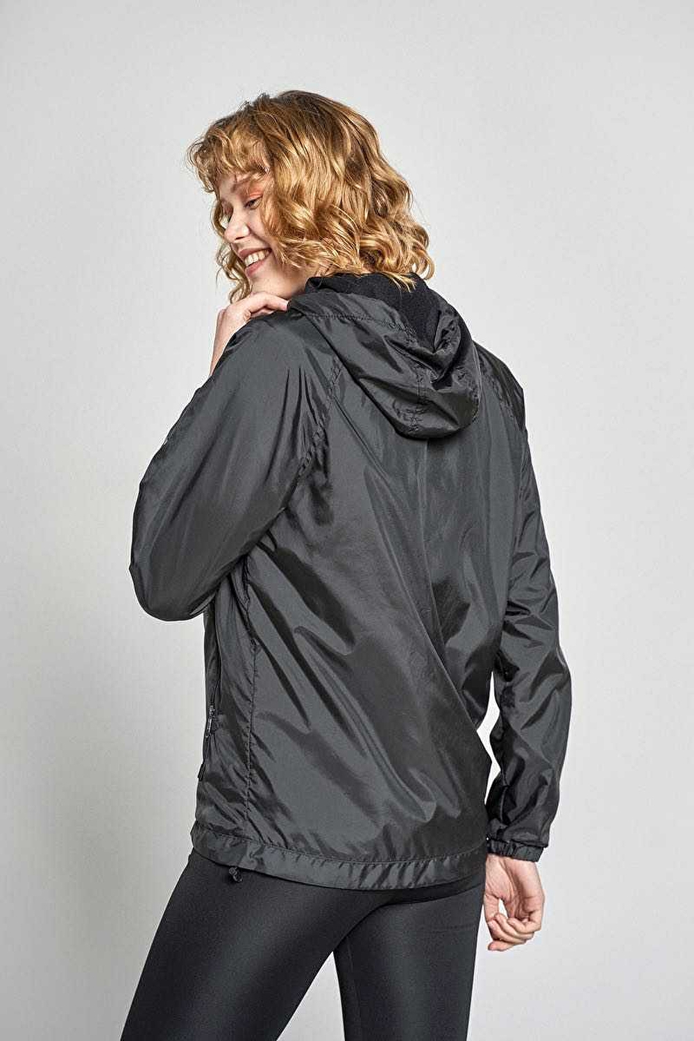 hummel siyah yagmurluk