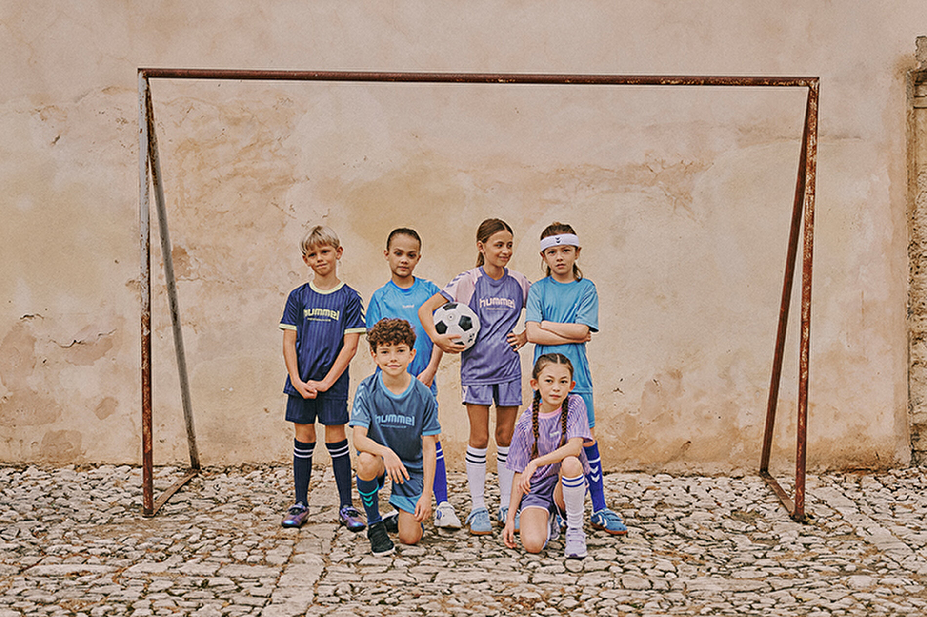 Çocuklar İçin Futbol Ekipmanı Seçimi Nasıl Yapılır? Çocuklar İçin Futbol Ekipmanı Seçimi Nasıl Yapılır?