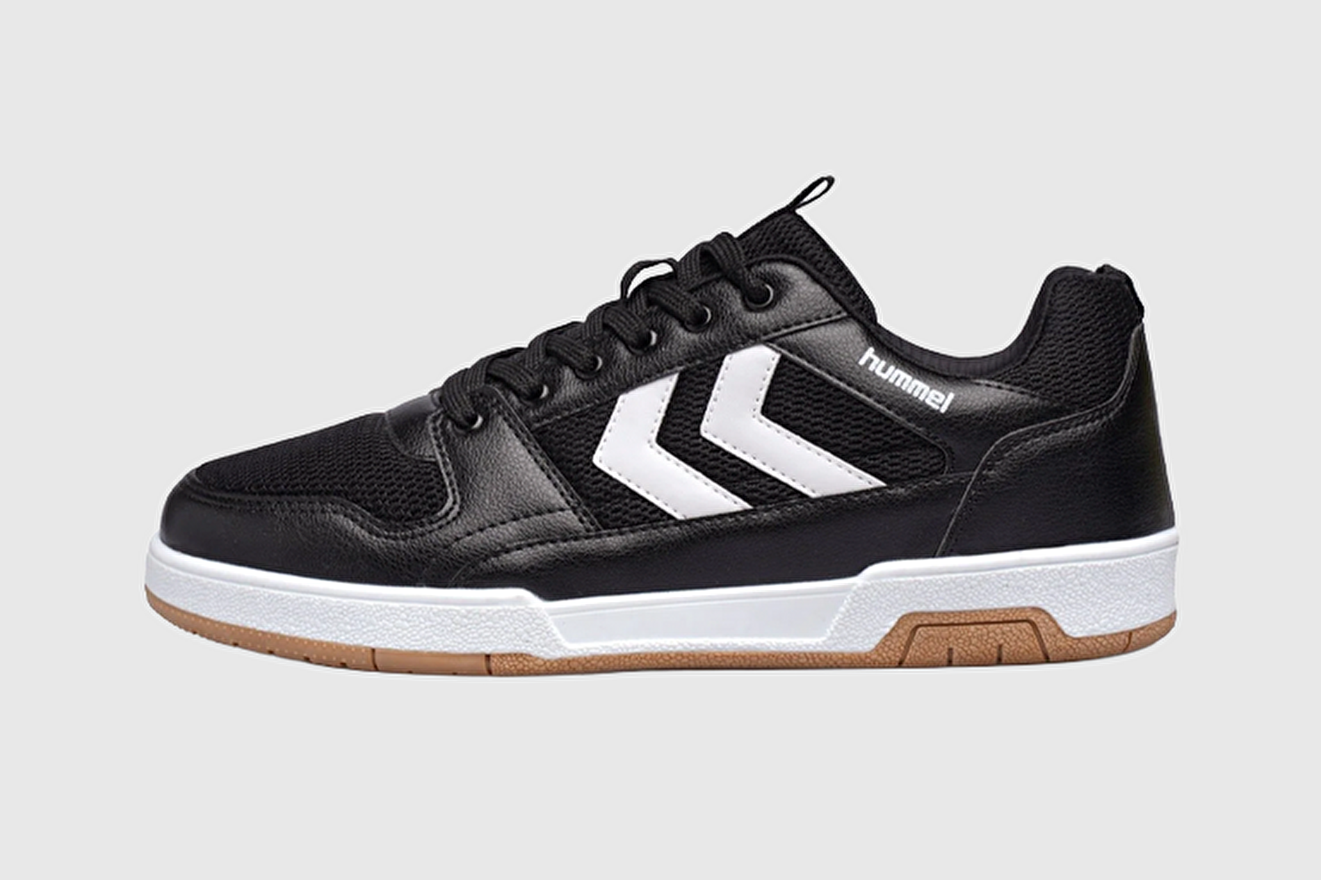 Şehirde Trekking mi Sneaker Bot mu? En İyi Erkek Bot Seçimi Nasıl Yapılır?