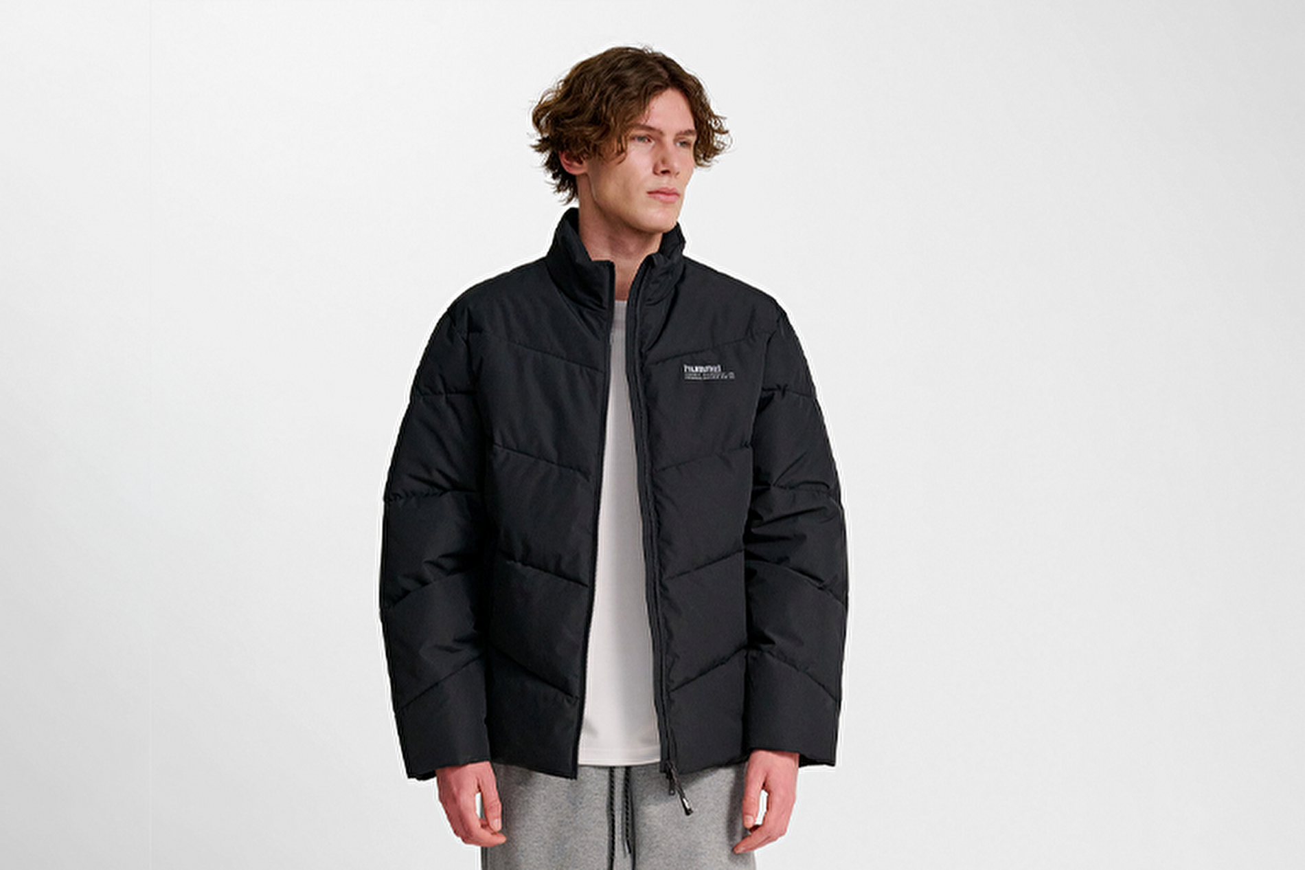 Sentetik Dolgu mu, Kaz Tüyü mü? Şehir Hayatı İçin İdeal Erkek Şişme Mont Hangisi?